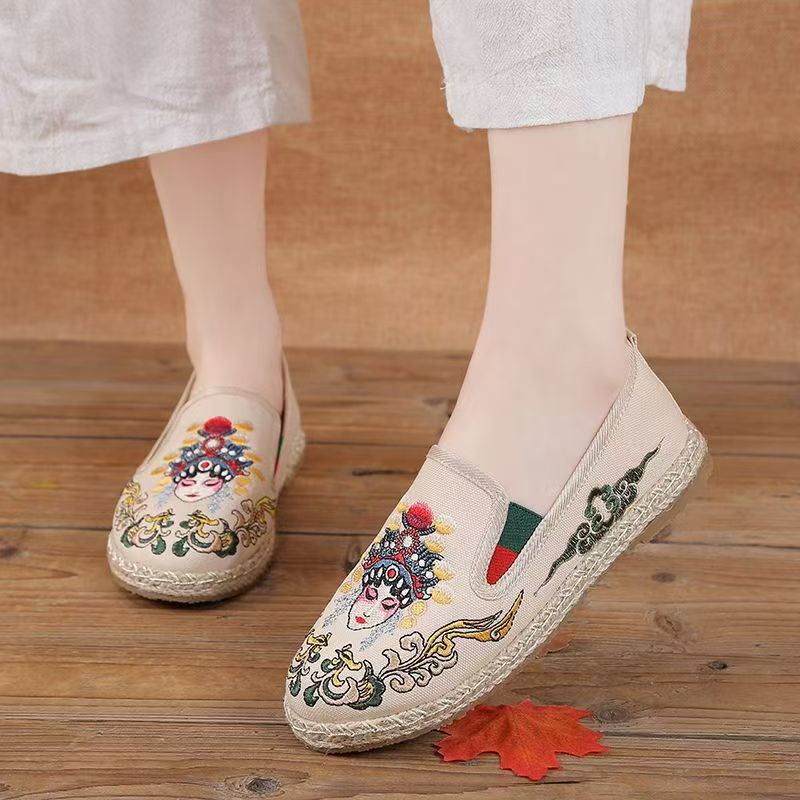 여성 플랫 솔 자수 천 신발 봄 가을 새로운 부드러운  - Embroidery Cloth 리뷰 및 가격