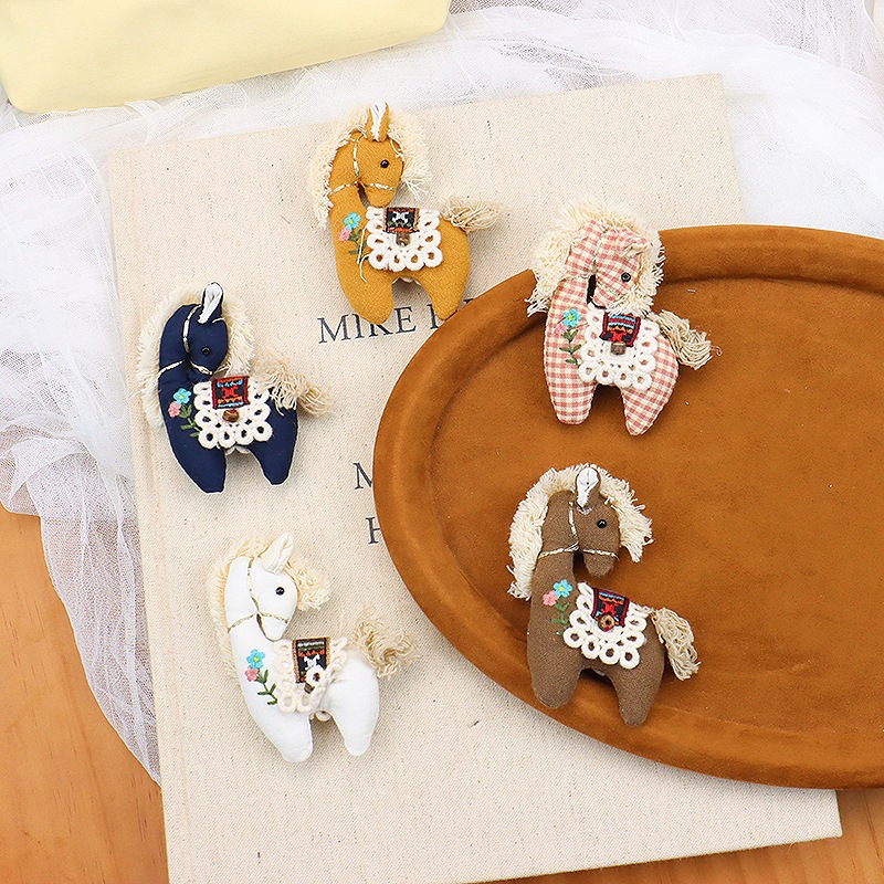 귀여운 체크무늬 조랑말 브로치 수제 봉제 직물 자수 동 - Embroidery Horse 리뷰 및 가격