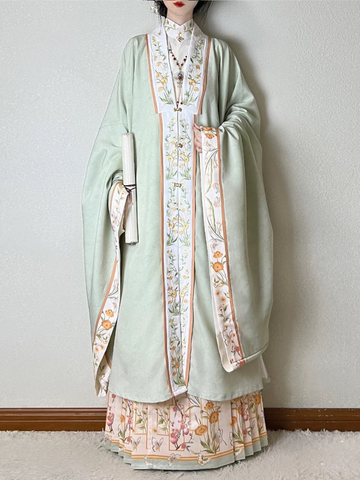 명나라 시대 한푸 의상 여성용 중국풍 빈티지 자수 앞단 - Embroidery Horse 리뷰 및 가격